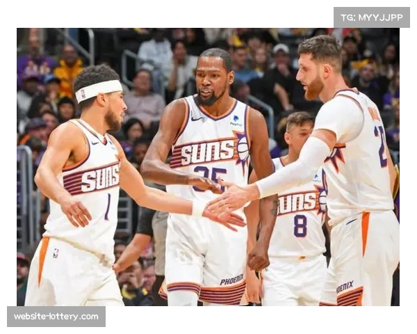 太阳120-115击败鹈鹕,布克杜兰特联手贡献12次边线发动助攻 太阳120-115击败鹈鹕,布克杜兰特联手贡献12次边线发动助攻